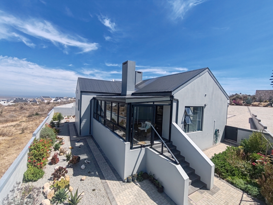 3 Bedroom Property for Sale in Hoogland Western Cape